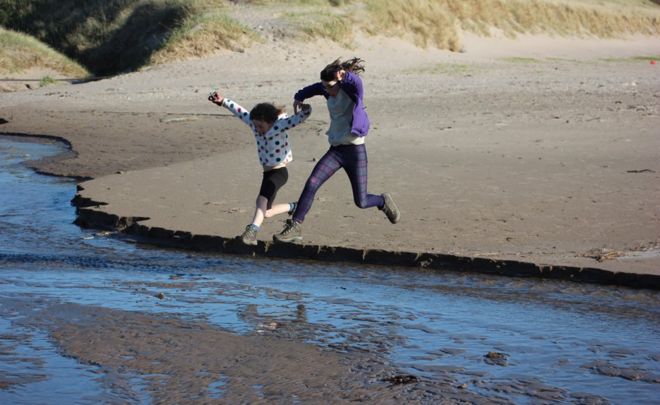 Kerry and Ella on the Ayrshire Coastal Path