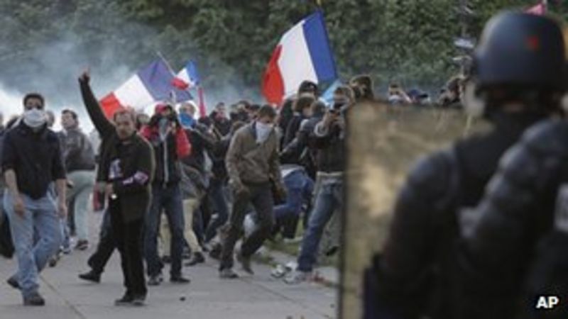 Huge Anti Gay Marriage Protest March In Paris Bbc News