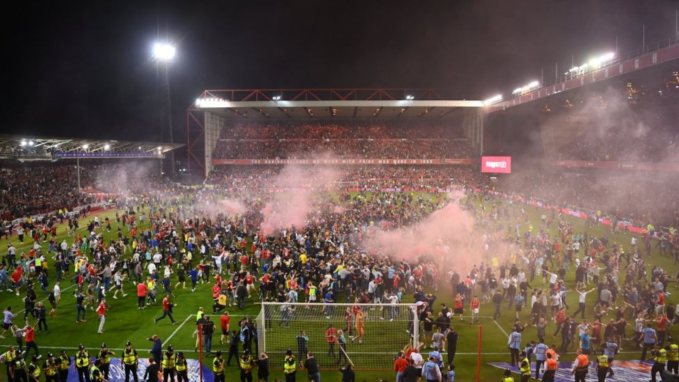 Notts County Football Fan Who Invaded Pitch To Win Bet Is Banned Bbc