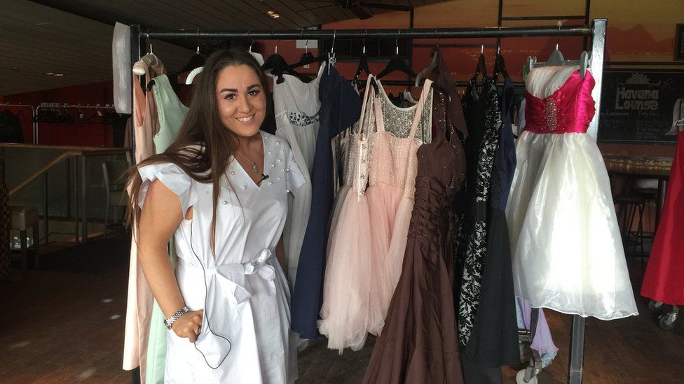 You can go to the ball! How Chloe is helping young women get dressed for the prom