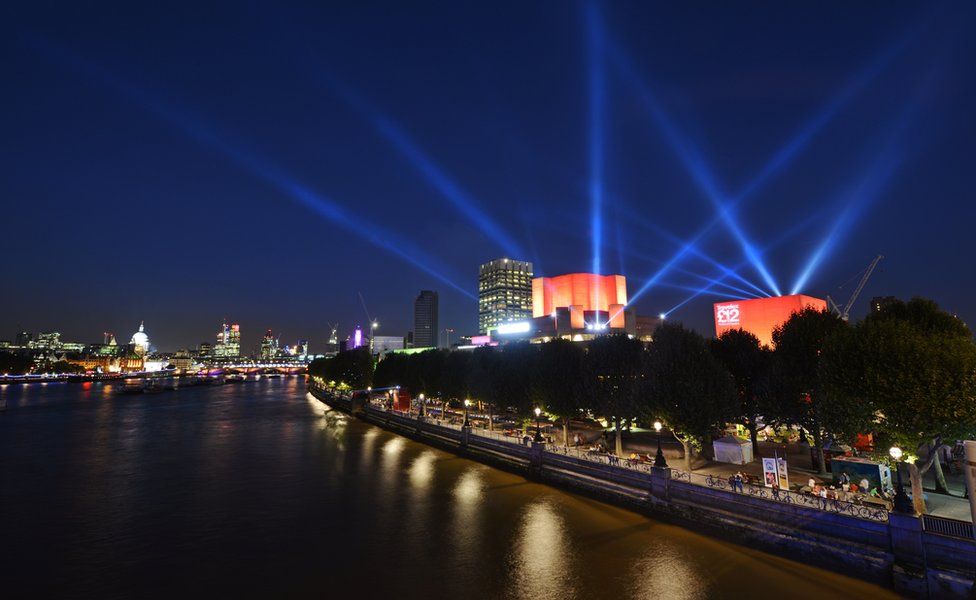 Lasers on the South Bank in London