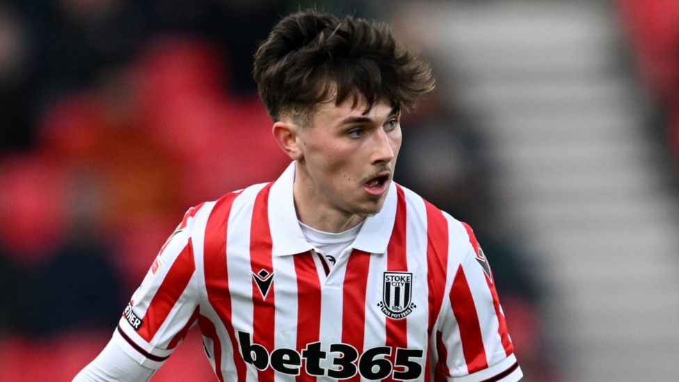 Stoke City Midfielder Luke Cundle Targets Goals Bbc Sport