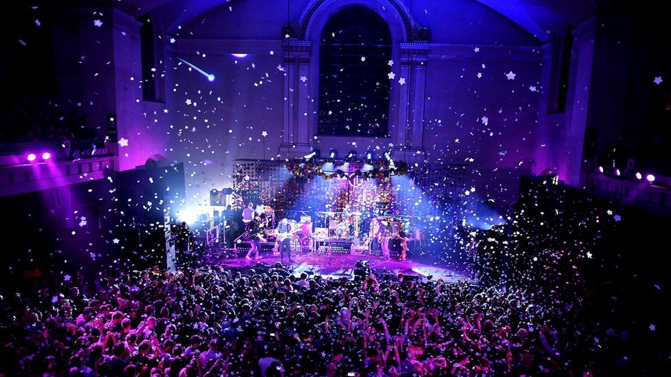 Coldplay fans really loved last night's intimate gig in a church in