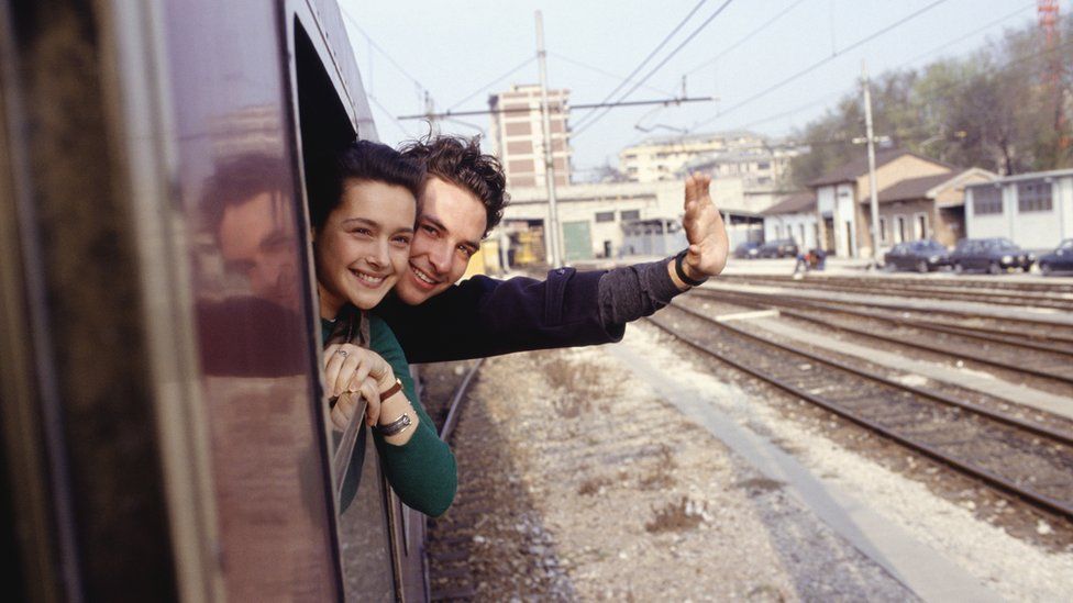 EU considers rail travel lotto for 18-year-olds