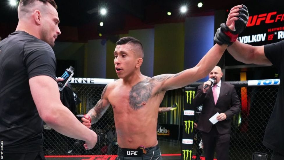 Jeff Molina American UFC Fighter Comes Out As Bisexual After Private