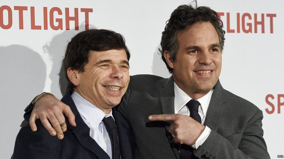 Mike Rezendes and Mark Ruffalo, the actor who plays him in Spotlight, at the UK premiere in January 2016