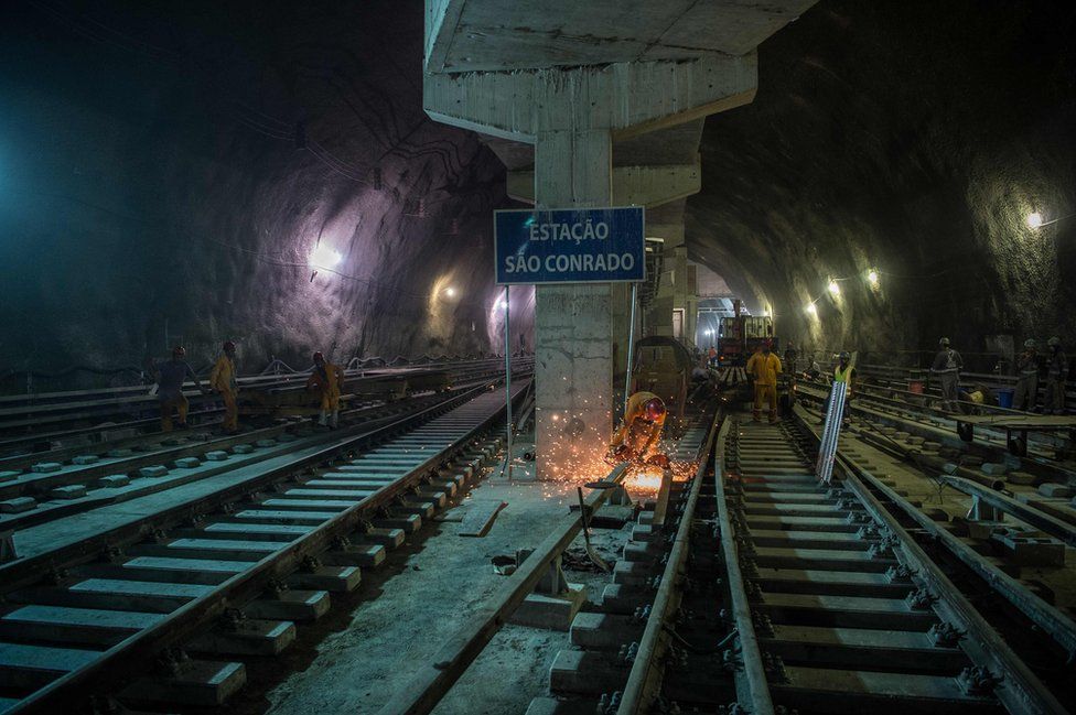 Η κατασκευή του σταθμού του μετρό Sao Conrado