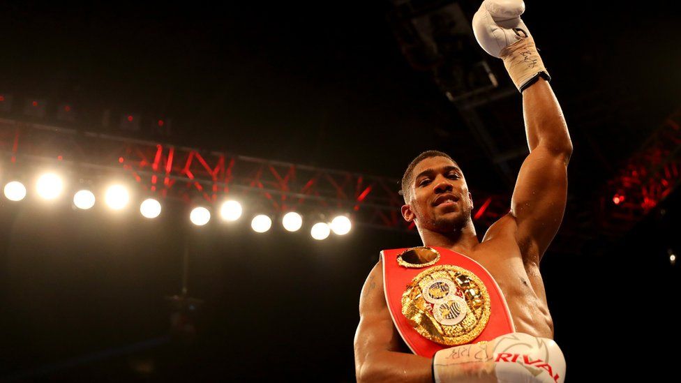 Anthony Joshua Fans Defend Him Over Mosque Prayer Photo - Bbc Newsbeat