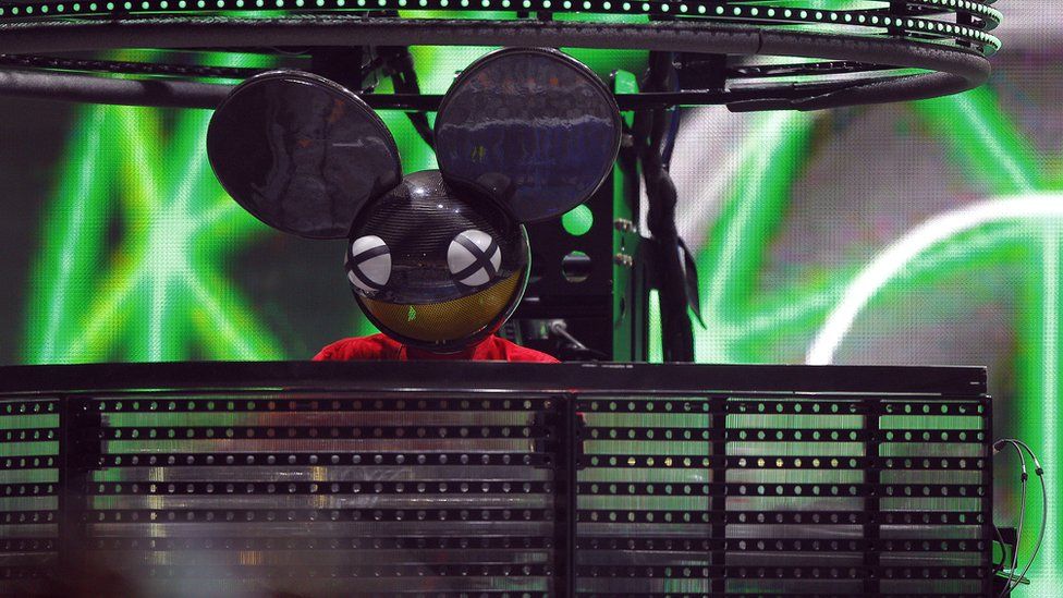 Deadmau5 Settles Trademark Dispute With Disney Over Mouse Head Logo c Newsbeat