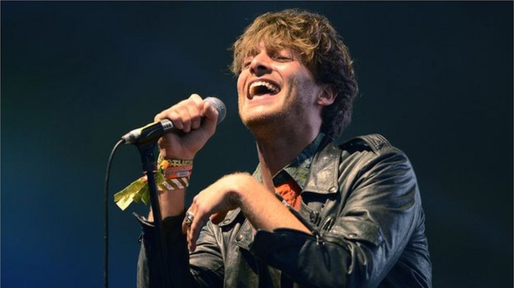 Paolo Nutini Last Night In The Bittersweet Your tonsillitis tips as Paolo Nutini cancels two gigs - BBC Newsbeat