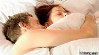 Pareja en la cama