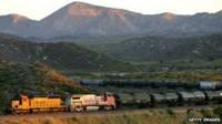 tren de carga en Estados Unidos