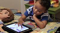 Niño con una tableta