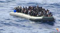 Inmigrantes al sureste de Lampedusa