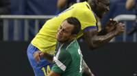 Luis Montes en partido amistoso con Ecuador