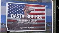 Cartel contra los fondos buitre