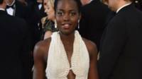 Lupita kwenye Oscras na gauni yenye lulu