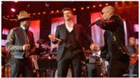 Thicke, Williams, dan TI