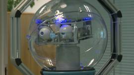 Robot