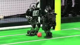 Robots jugando fútbol