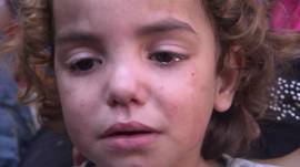 Niño tras ataque a escuela de ONU en Gaza