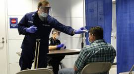 Msafiri kutoka Sierra Leone akaguliwa kama ana Ebola uwanja wa ndege wa Chicago, Marekani