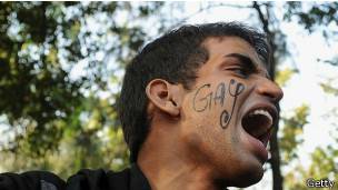 Protestante a favor de la causa gay en india