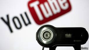 Cámara y logotipo de YouTube