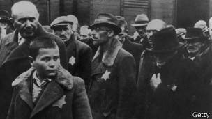 judios llegan a Auschwitz