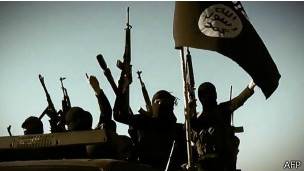Inyeshyamba zo mu mutwe wa IS zivuga ko zagabye ibitero muri Libya