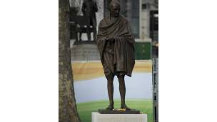 Sanamu ya shaba ya Mahatma Gandhi London