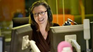 Sarah Montague, presentadora del prestigioso programa de radio Today de la BBC.  