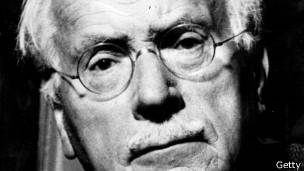 El reconocido psiquiatra Carl Jung fue uno de los investigadores más riguroso de la criptomnesia. Carl Jung, psiquiatra