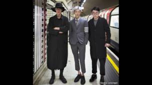 Три человека в метро