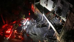 La avioneta se estrelló contra una casa de tres plantas en Sao Paulo