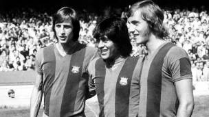 Cruyff junto a Hugo Sotil (en el centro) y Johan Neeskens 