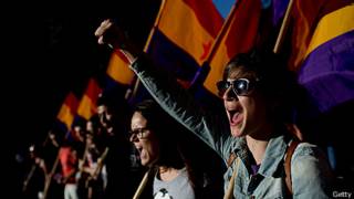 Manifestantes antimonarquía en España