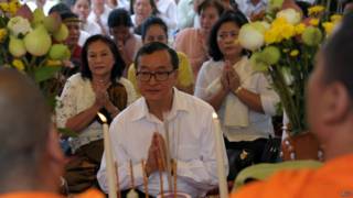 150417132736_sam_rainsy_640x360_afp.jpg