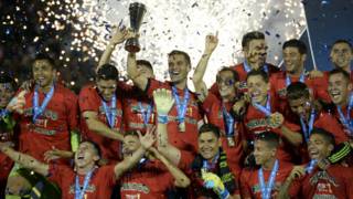 La selección mexicana celebra su triunfo sobre Estados Unidos 151011051035_mexico_eeuu_futbol_1_624x35