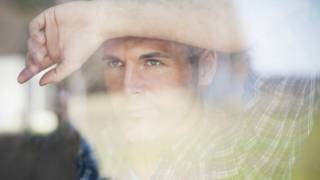 151019134332_emociones_hombre_tras_venta