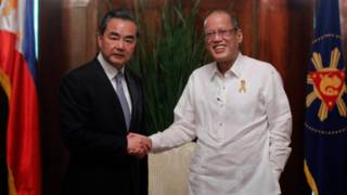 151110223623_wang_yi_meets_benigno_aquino_iii_640x360_epa_nocredit.jpg
