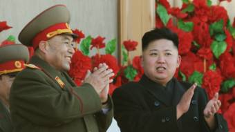Kim Jong-un y Ri Yong-gil