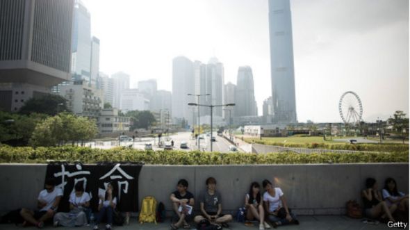 香港公民反对“假普选”方案的抗议