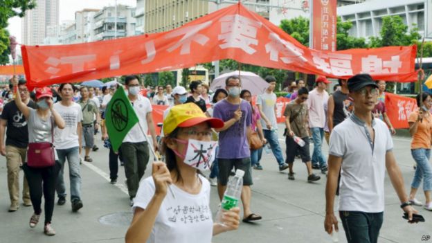 廣東江門市2013年曾爆發反核遊行，政府後來取消了當地的核廢料處理項目。