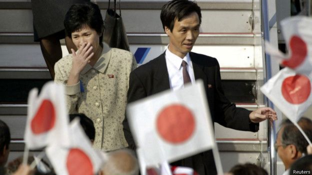 兩名日本人質於2002年10月回到國內。