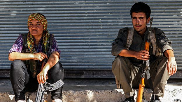 Milicianos kurdos en Kobane