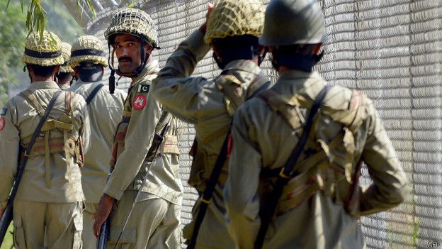 141017005259_pakistan_border_seucirty_fo