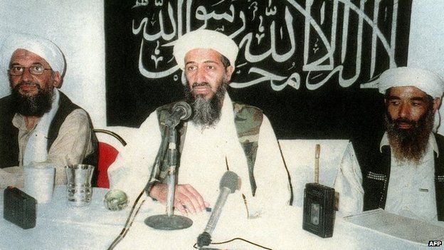 Ayman al-Zawahiri, Osama Bin Laden e Muhammad Atef | Foto: AP