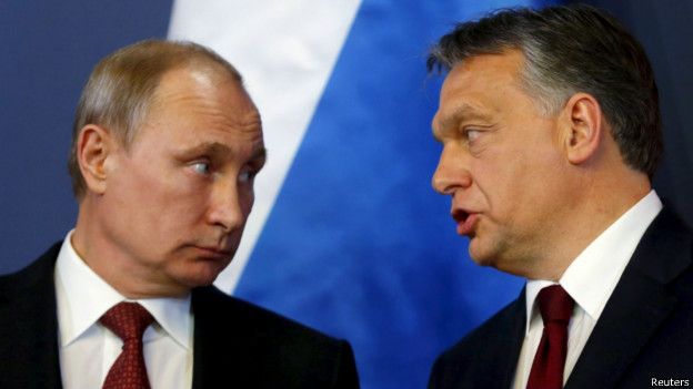 Багатьом в Угорщині не подобаються занадто теплі стосунки прем'єра Віктора Орбана (на фото праворуч) з Володимиром Путіним