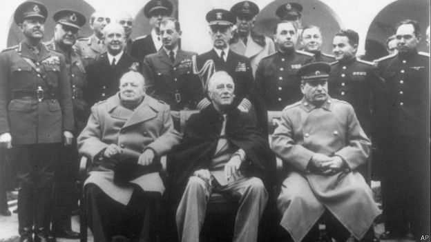 Лидеры "Большой тройки" на Ялтинской конференции (февраль 1945 г.)